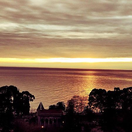 Sunset Guest House Gagra Extérieur photo